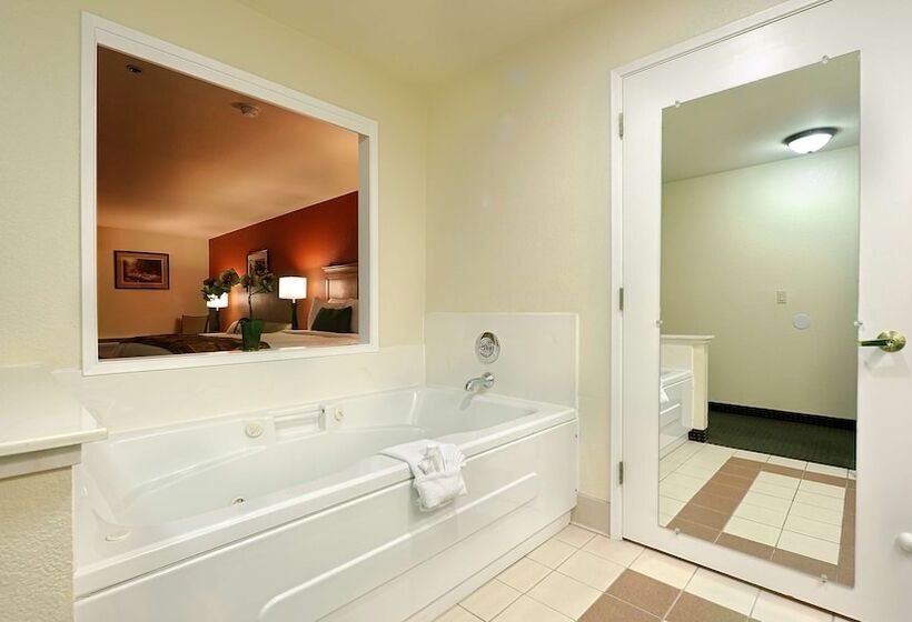 スイート, Best Western Plus Sonora Oaks Hotel And Conference Center