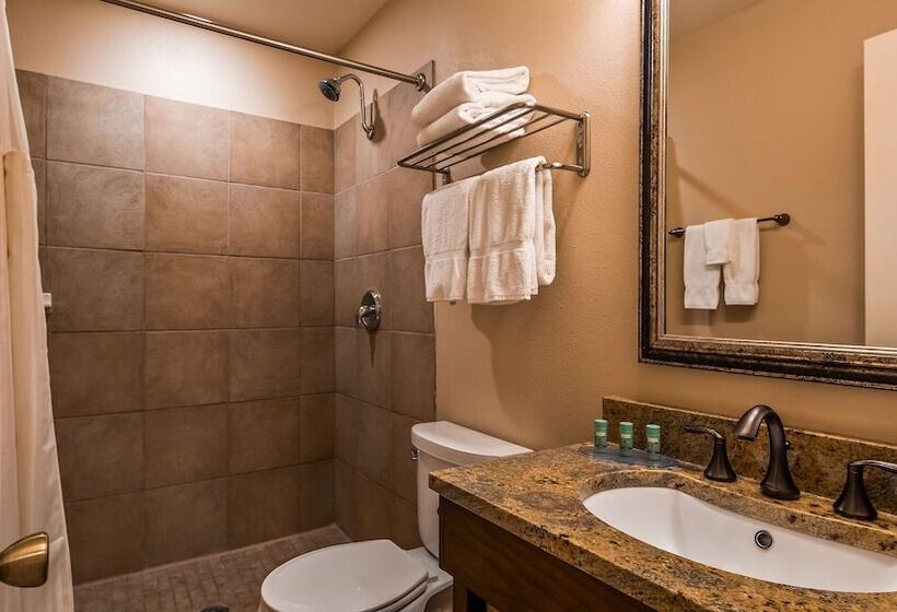 غرفة عائلية, Best Western Tyrolean Lodge