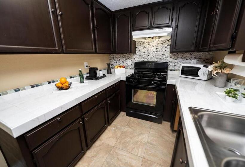 جناح إدارى سرير كينج, Best Western Westminster Inn