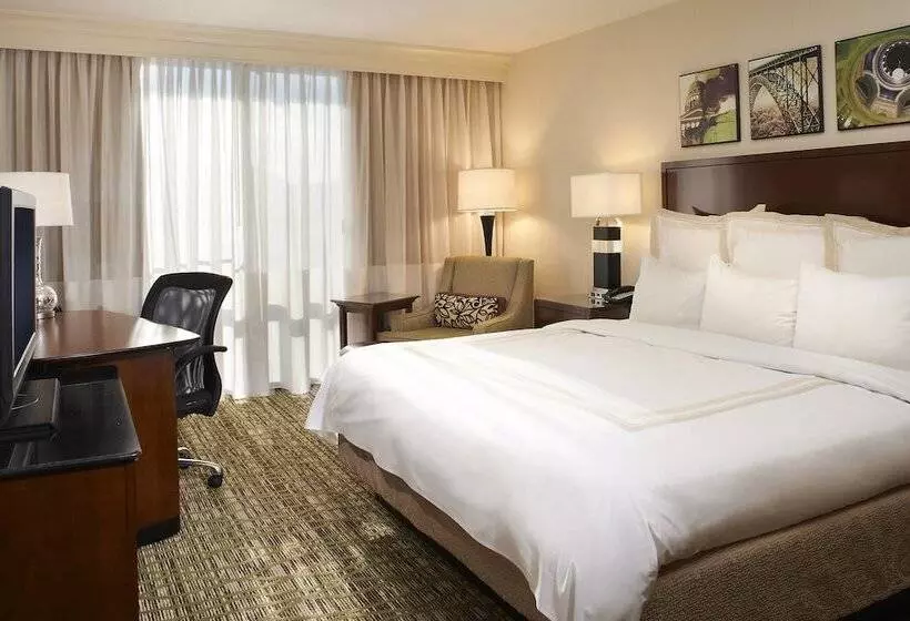 اتاق استاندارد با 2 تخت دوبل, Charleston Marriott Town Center
