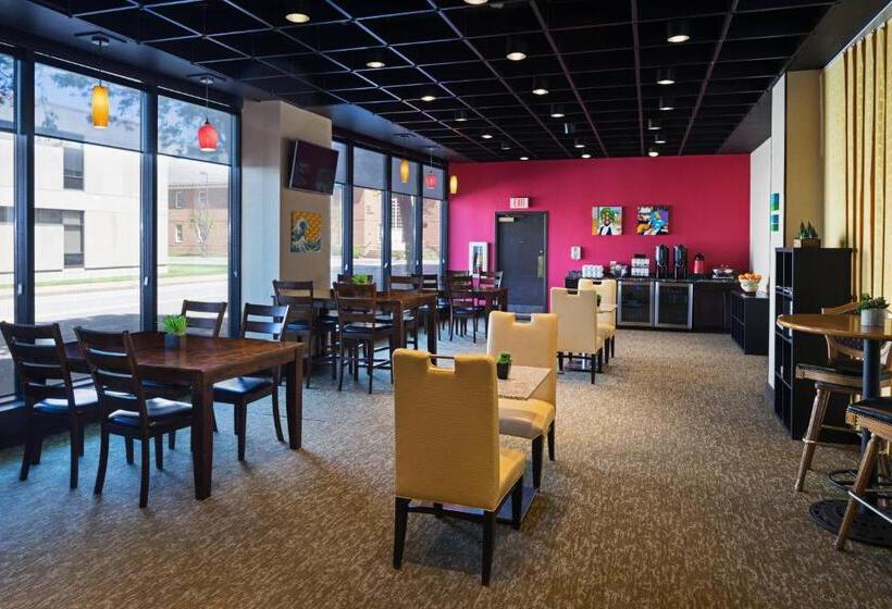 장애인용 디럭스룸, Charleston Marriott Town Center
