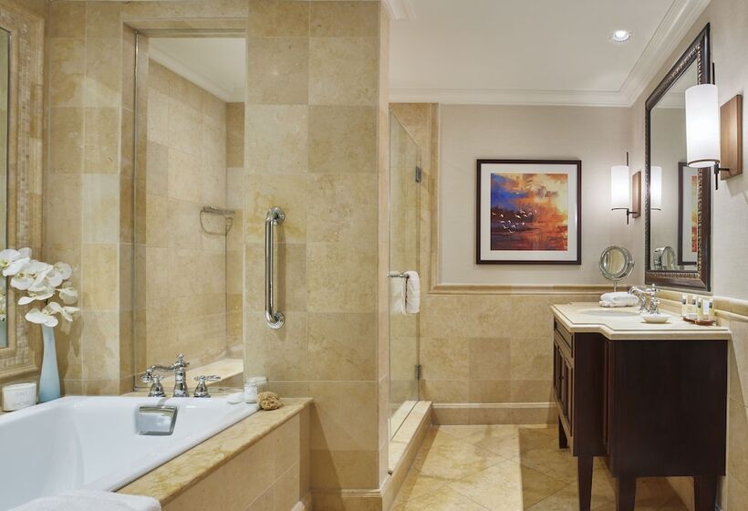 מיטת קינג בסוויטה, Cheeca Lodge & Spa