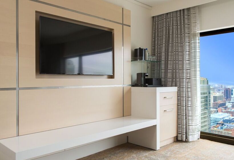 Standard Værelse Dobbeltseng Tilpasset til Handicappede, Chicago Marriott Downtown Magnificent Mile