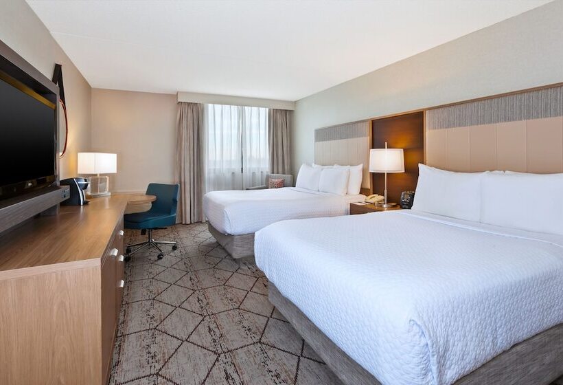 2ダブルベッドのスタンダードルーム, Crowne Plaza Columbus North   Worthington, An Ihg