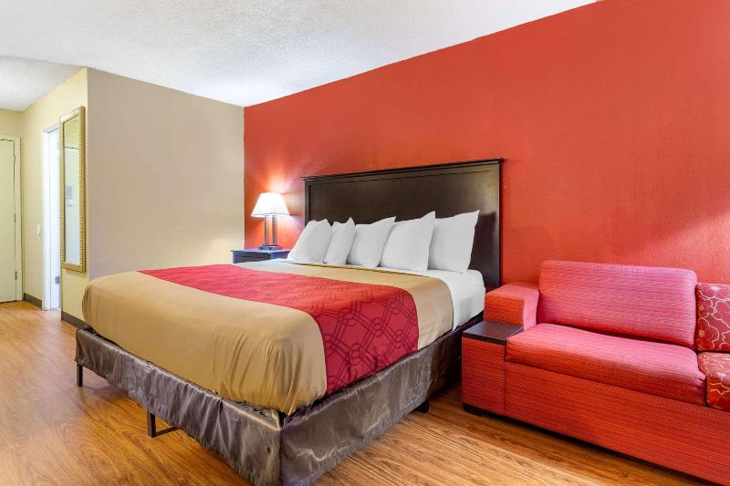 Стандартный Номер Кровать Кинг, Econo Lodge Burlington I40