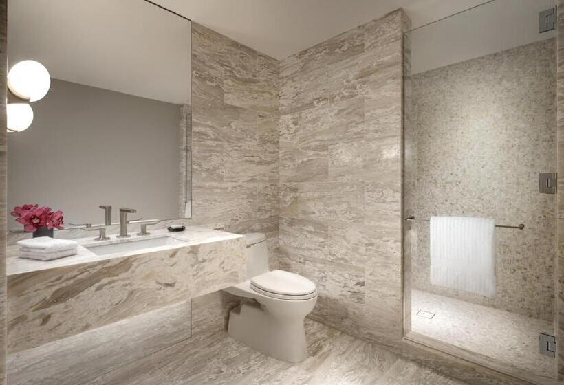 إستوديو قياسى سرير كينج, Fairmont Century Plaza Los Angeles