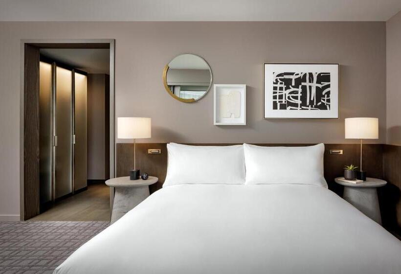 جناح لذوى الاحتياجات الخاصة, Fairmont Century Plaza Los Angeles