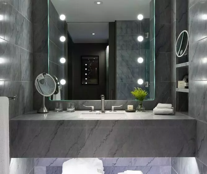 身障者適用スイートルーム, Fairmont Century Plaza Los Angeles