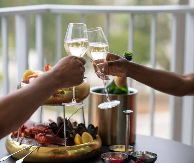 جناح لذوى الاحتياجات الخاصة, Fairmont Century Plaza Los Angeles