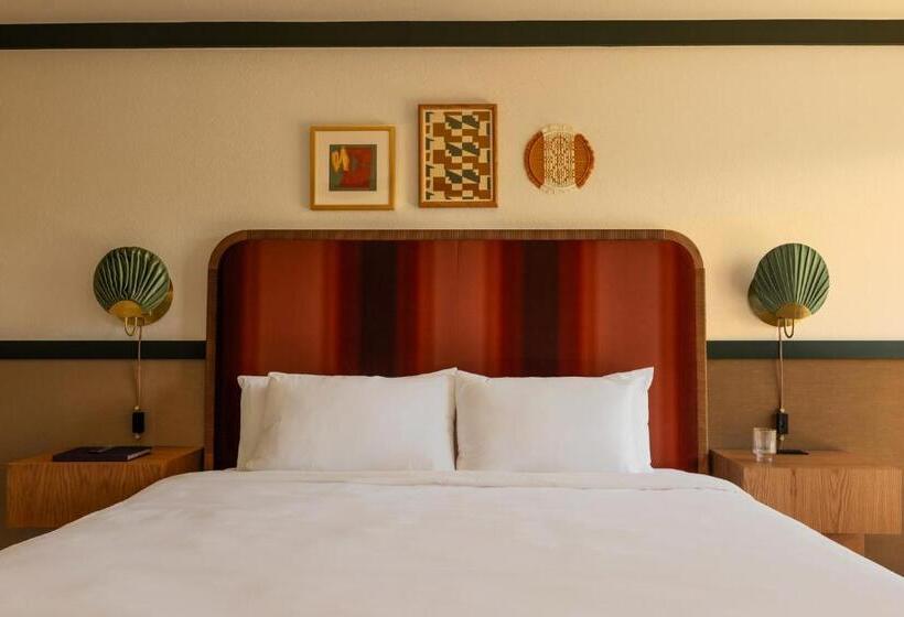 キングサイズベッドのスタンダードルーム, Royal Sun Palm Springs