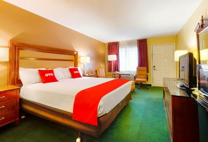 스탠다드 룸 킹사이즈 침대, OYO Lebanon MO I-44