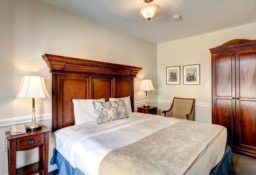 غرفة كلاسيكية سرير كينج, St. Pierre French Quarter