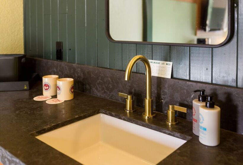 スイート, Station House Inn South Lake Tahoe, By Oliver