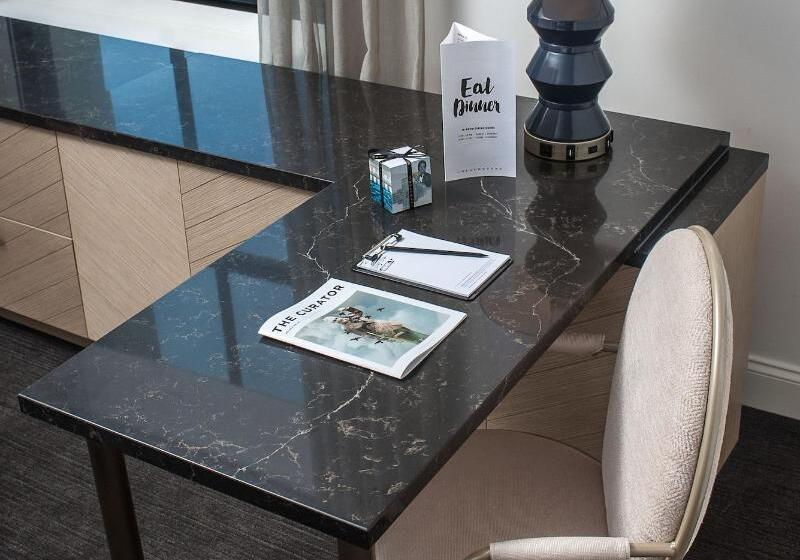 اتاق استاندارد با چشم‌انداز دریاچه, The Blackstone, Autograph Collection