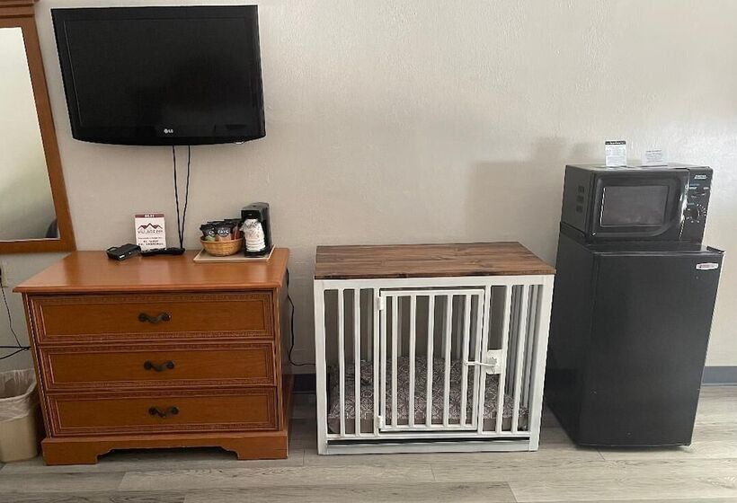 חדר סטנדרט שתי מיטות זוגיות, Village Inn Of Hardy