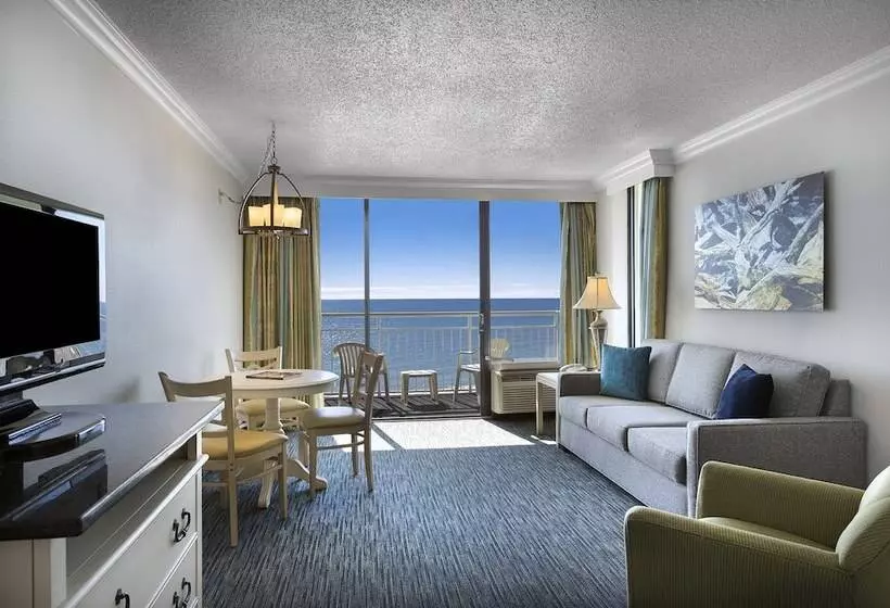 سوییت با چشم‌انداز دریا, Coral Beach Resort