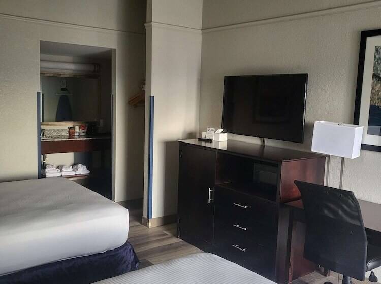 غرفه قياسيه سريرين مزدوجين, Best Western Kent Narrows Inn