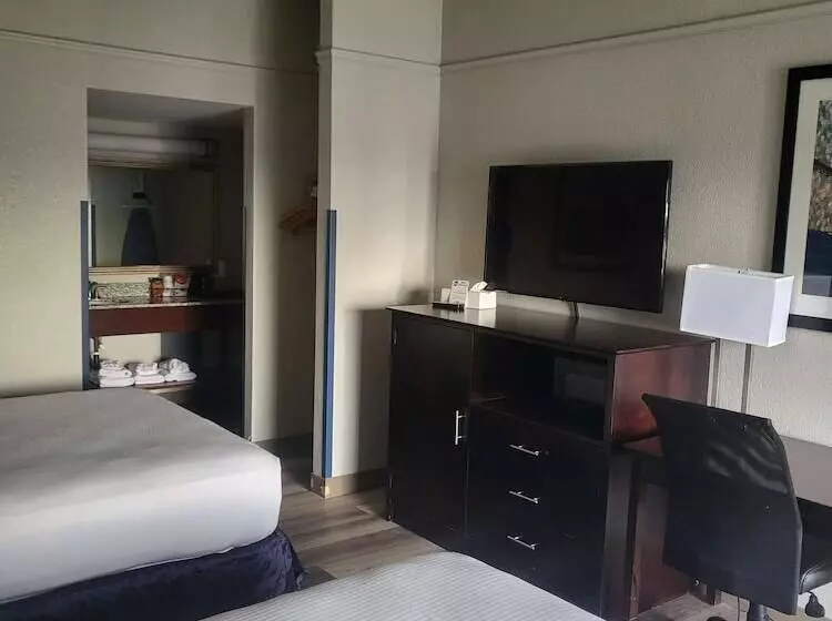２ダブルベッドのスタンダードルーム, Best Western Kent Narrows Inn