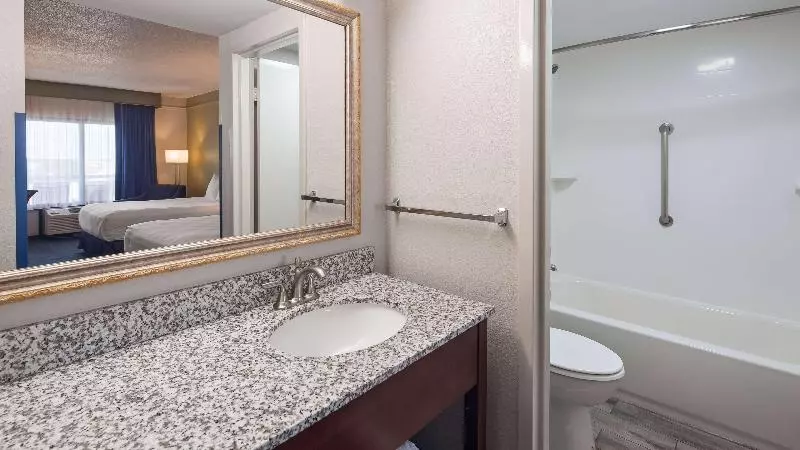 身障者適用スタンダードルーム, Best Western Kent Narrows Inn