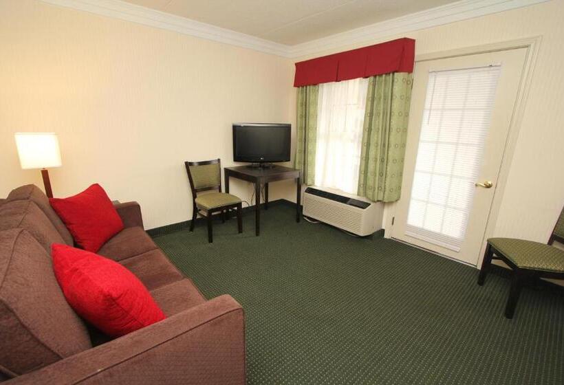 スイート, Black Bear Inn & Suites