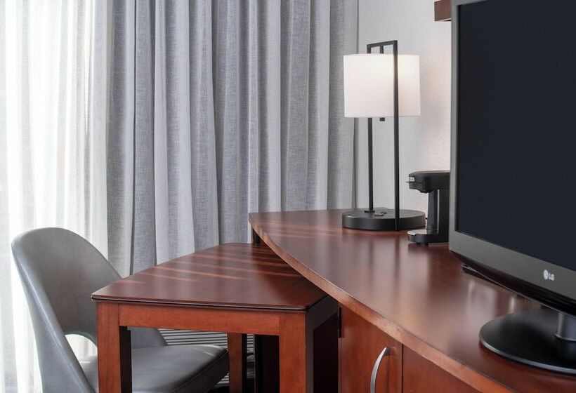 带2个双人床的标准工作室, Courtyard By Marriott Dulles Airport Herndon/reston