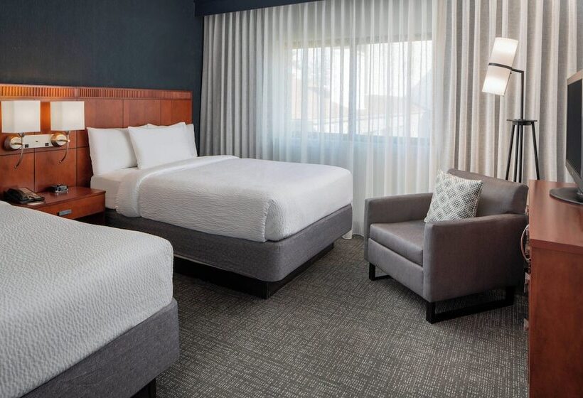 带2个双人床的标准工作室, Courtyard By Marriott Dulles Airport Herndon/reston