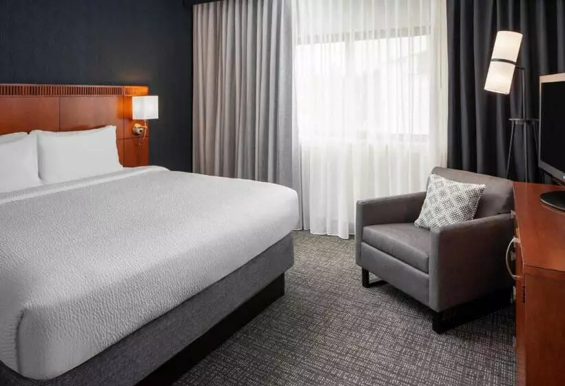 سوئیت با تخت بزرگ, Courtyard By Marriott Dulles Airport Herndon/reston