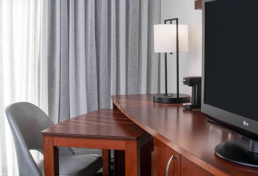 带2个双人床的标准工作室, Courtyard By Marriott Dulles Airport Herndon/reston