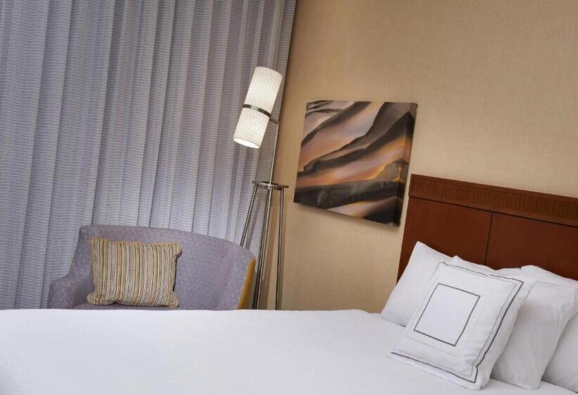 스탠다드 룸 킹사이즈 침대, Courtyard By Marriott Lexington North