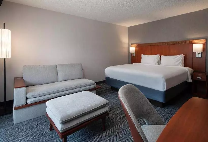 Standard-huone King-vuode, Courtyard By Marriott Fresno