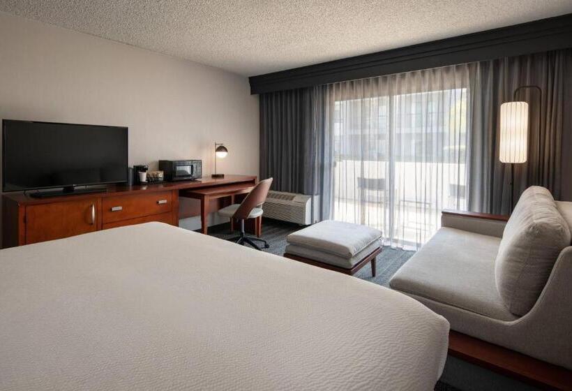 带大床的标准间, Courtyard By Marriott Fresno