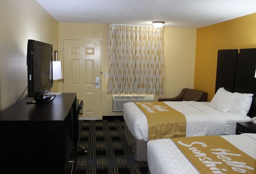 غرفه قياسيه سريرين مزدوجين, Days Inn By Wyndham Canton