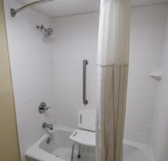 غرفه قياسيه سريرين مزدوجين, Days Inn By Wyndham Fort Walton Beach