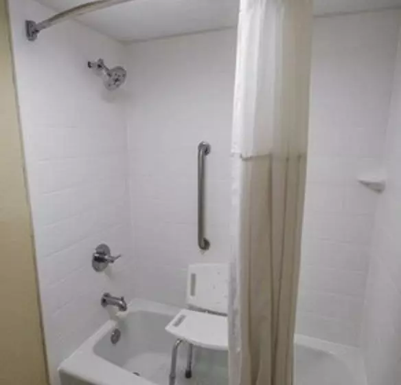 ２ダブルベッドのスタンダードルーム, Days Inn By Wyndham Fort Walton Beach