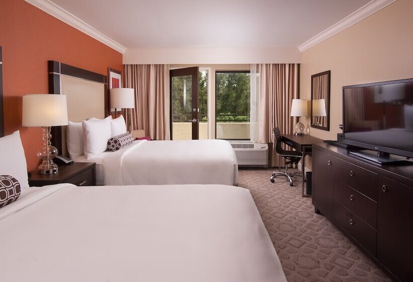 스탠다드 룸 더블 침대 2개, Delta Hotels By Marriott Orlando Lake Buena Vista