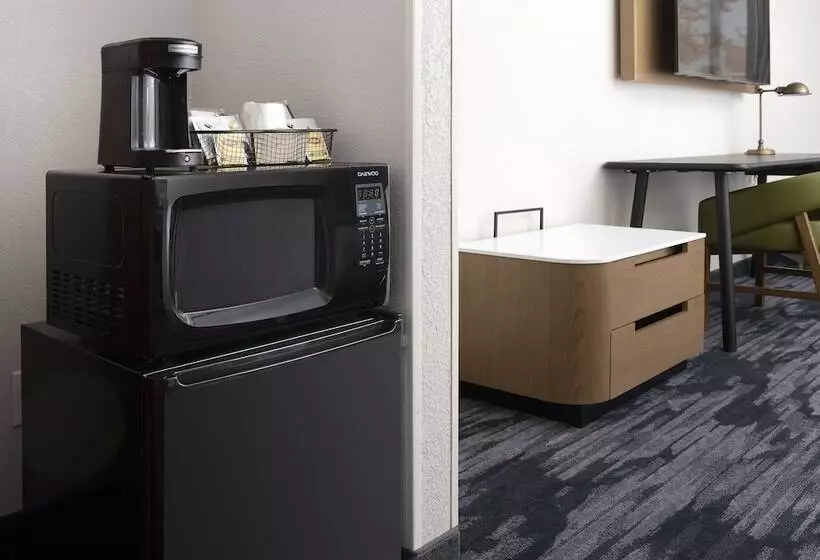 ２ダブルベッドのスタンダードルーム, Fairfield Inn & Suites By Marriott Alexandria West/mark Center