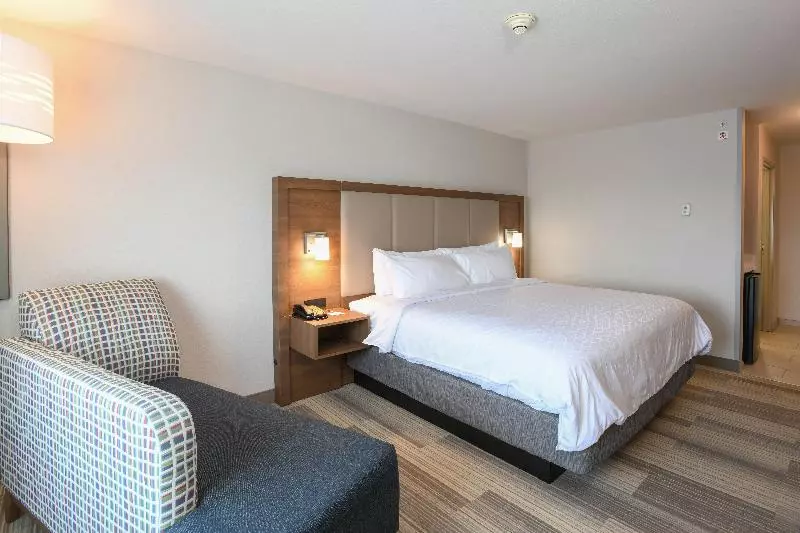 身障者適用スイートルーム, Holiday Inn Express Hotel & Suites Richwood   Cincinnati South, An Ihg