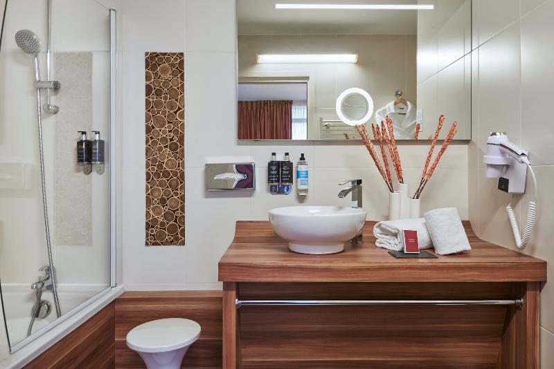 חדר דלוקס מותאם לאנשים עם מוגבלויות, Holiday Inn Express Hotel & Suites Richwood   Cincinnati South, An Ihg