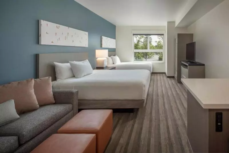 キングサイズベッドのスタンダードルーム, Quality Inn Tifton