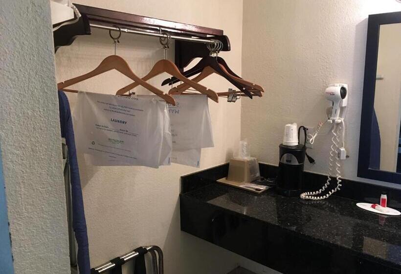 스탠다드 룸 더블 침대 2개, Super 8 By Wyndham Augusta