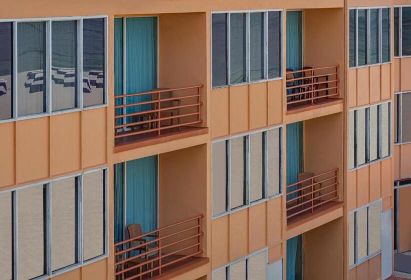 غرفة ديلوكس ذات إطلالة, Dolphin Beach Resort