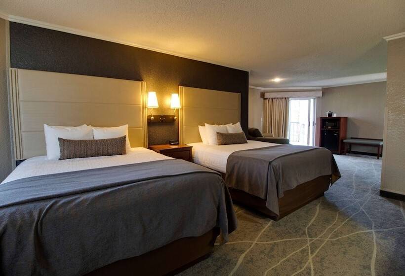 Номер Стандарт 2 Двуспальные Кровати, Best Western Harbour Pointe Lakefront