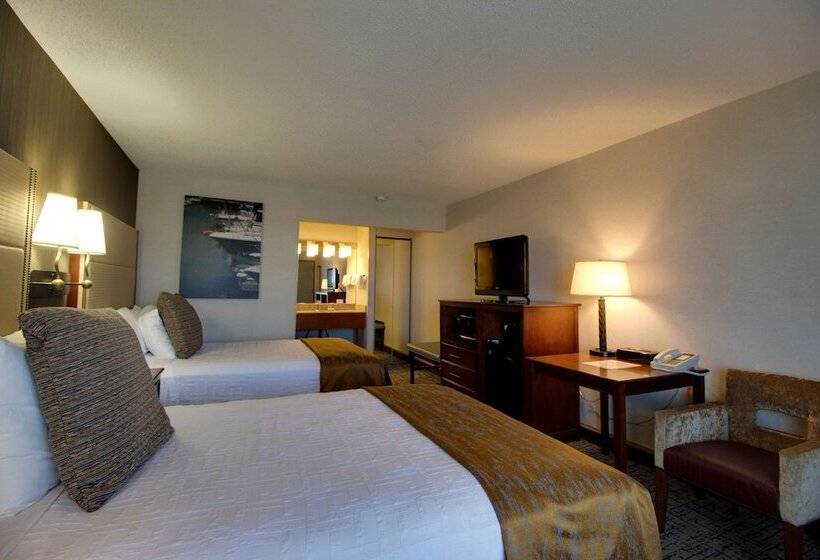 Номер Стандарт Вид на Озеро, Best Western Harbour Pointe Lakefront