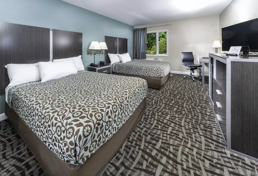 ２ダブルベッドのスタンダードルーム, Bridgepointe Inn & Suites By Bphotels, Council Bluffs, Omaha Area