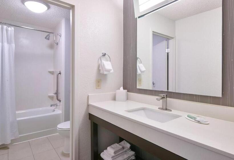 장애인을 위한 킹사이즈 침대 스탠다드 룸, Courtyard Columbus Downtown