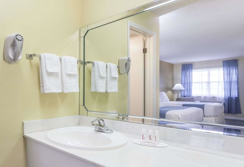 חדר סטנדרט שתי מיטות זוגיות, Days Inn By Wyndham Madison