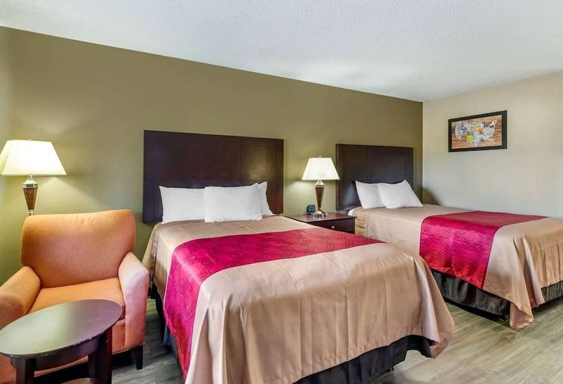 带2个双人床的标准工作室, Econo Lodge