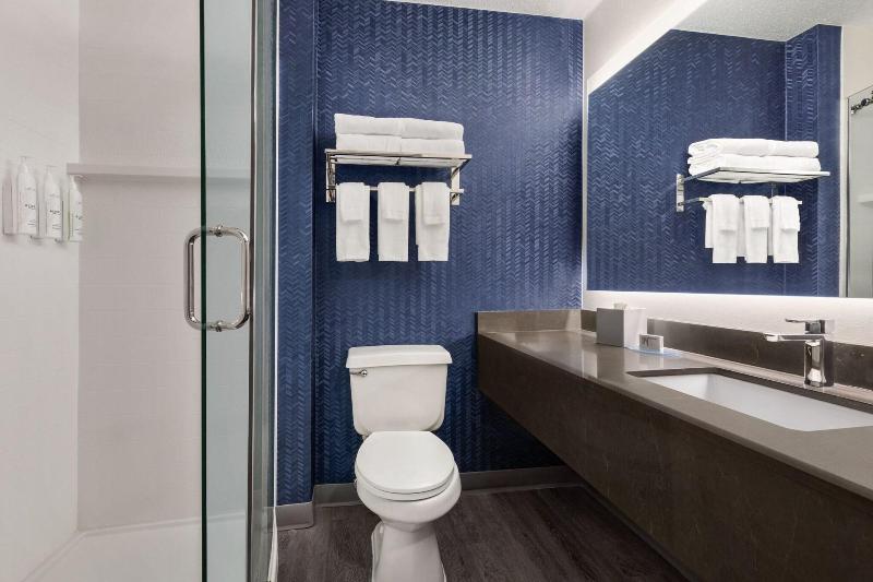 חדר סטנדרט, Edgewater Hotel & Casino Resort