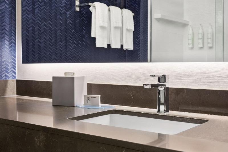 חדר סטנדרט, Edgewater Hotel & Casino Resort