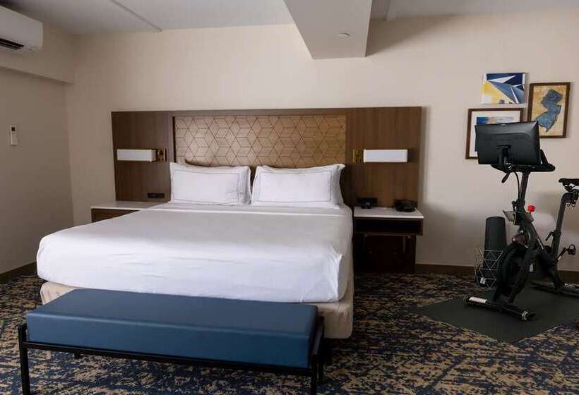 스위트 킹사이즈 침대, Embassy Suites By Hilton Austin Downtown South Congress